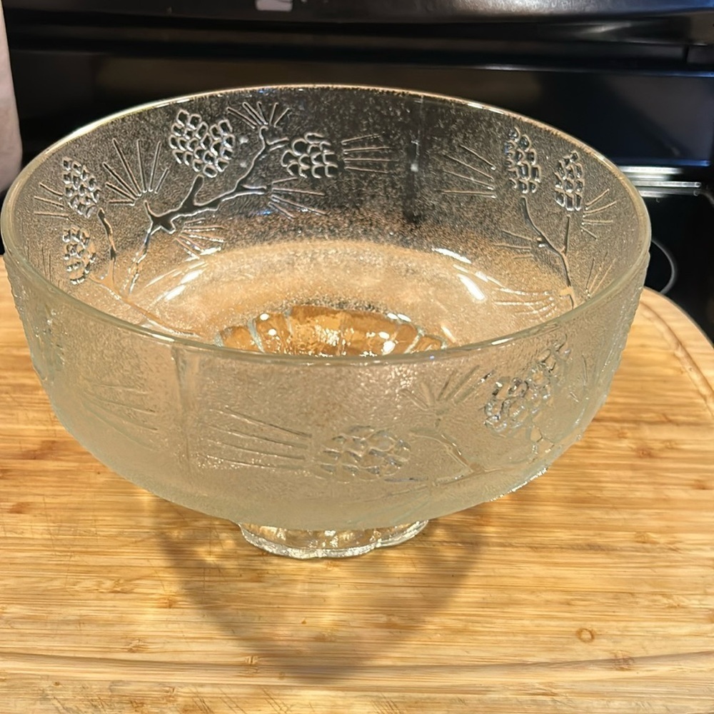 Vtg, Tiara Glass Ponderosa Pine Round Serving Bowl, Footed, 9.25" x 5.75"